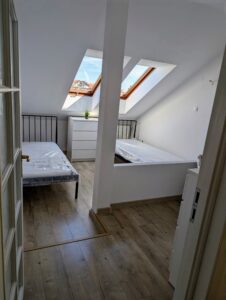 Room nr 5 in Konecznego apartment